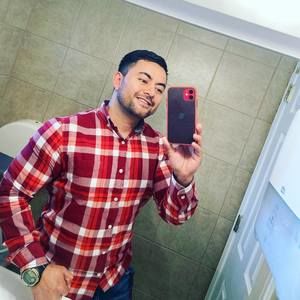 Meet your Posher, Aaron